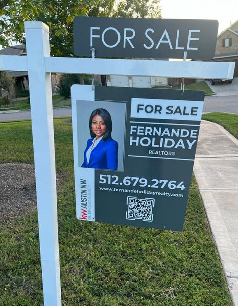 fernande holiday realtor property for sale sign